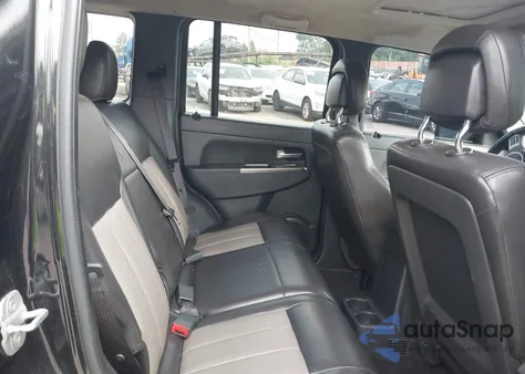 2011 Jeep Liberty Renegade z USA, uszkodzony, nr VIN 1J4PN3GKXBW542791